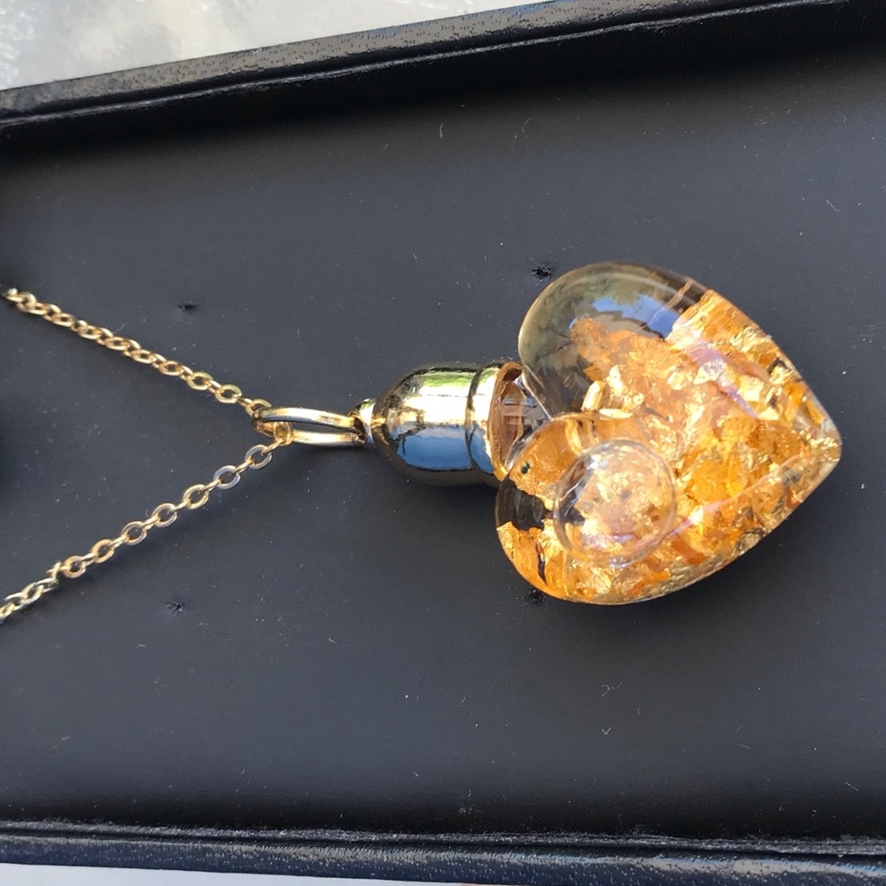 Fervor Montreal Necklace Gold Heart
